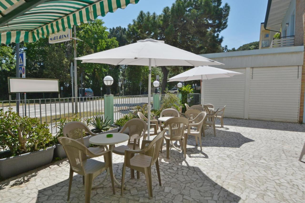 Hotel Maddalena Марина-ди-Равенна Экстерьер фото